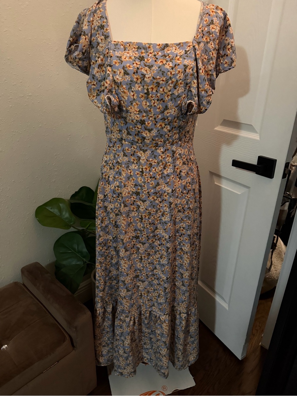SHEIN Light Blue Floral Maxi Dress with Yellow Blossoms